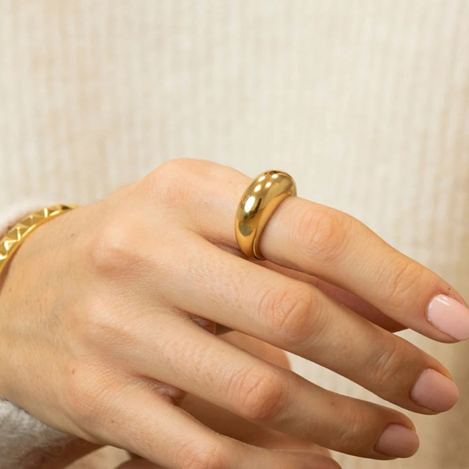Arc Gold Ring - ARIA