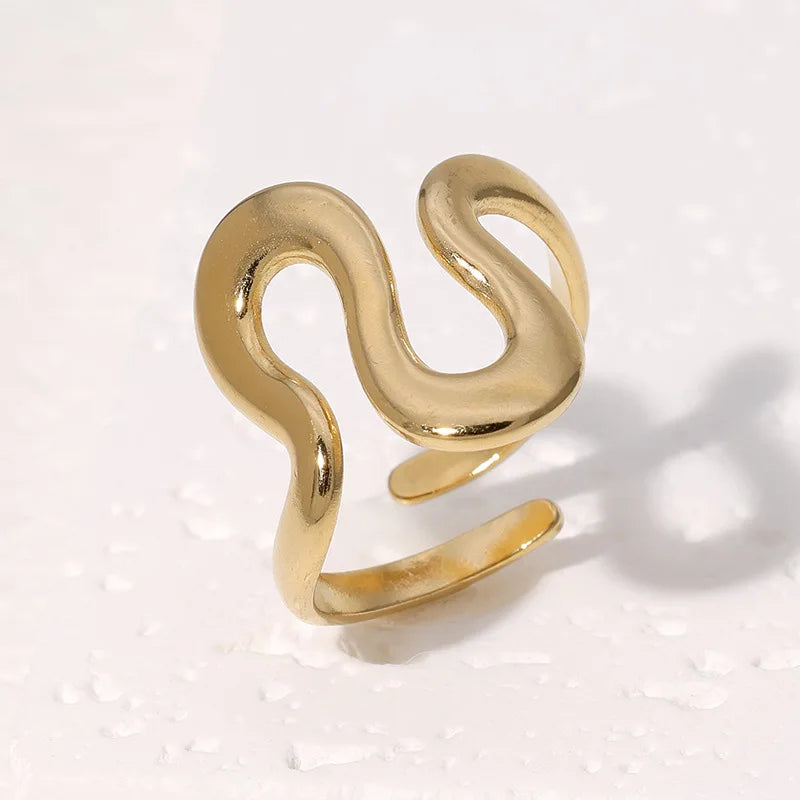 Wave Gold Ring - LYRA