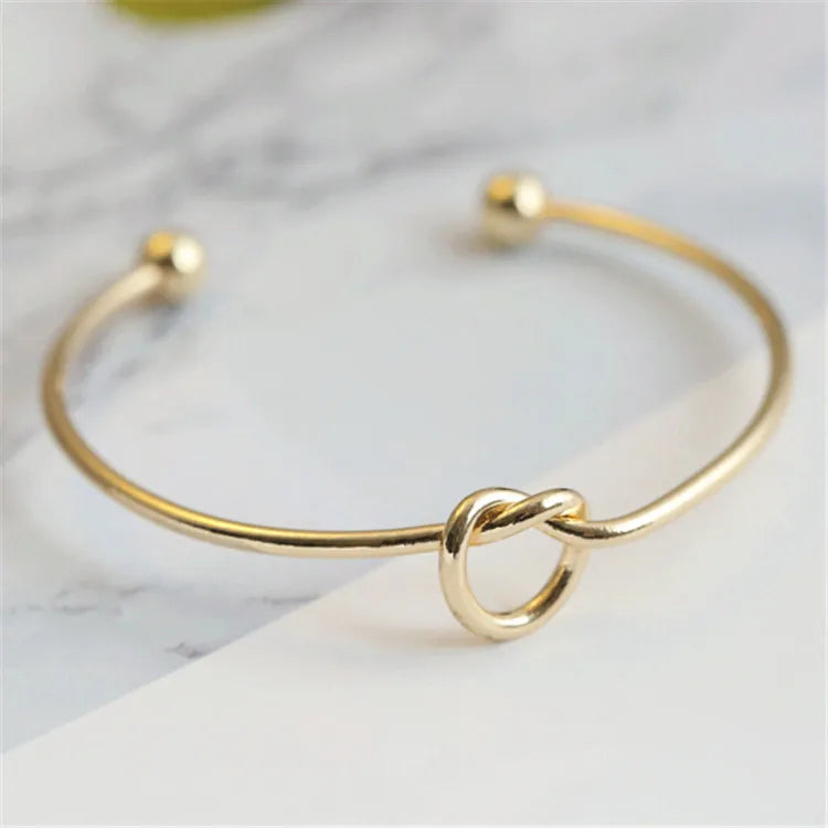 Delicate Gold Bracelet - ELARA