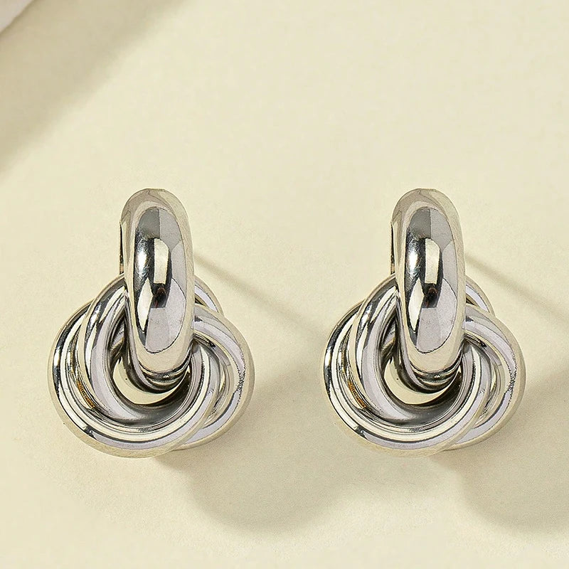 Knot Hoop Earring - NOA