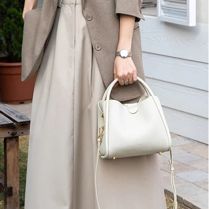 Leather Shoulder Handbag - SIENNA