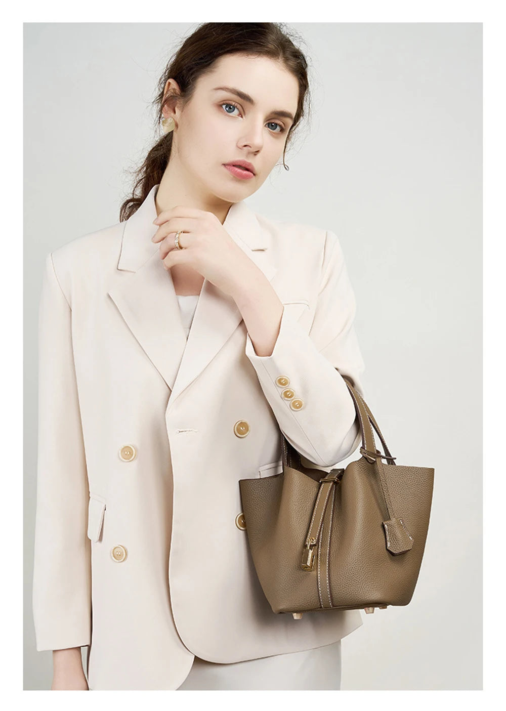 Genuine Leather Bucket Bag - LÉONIE