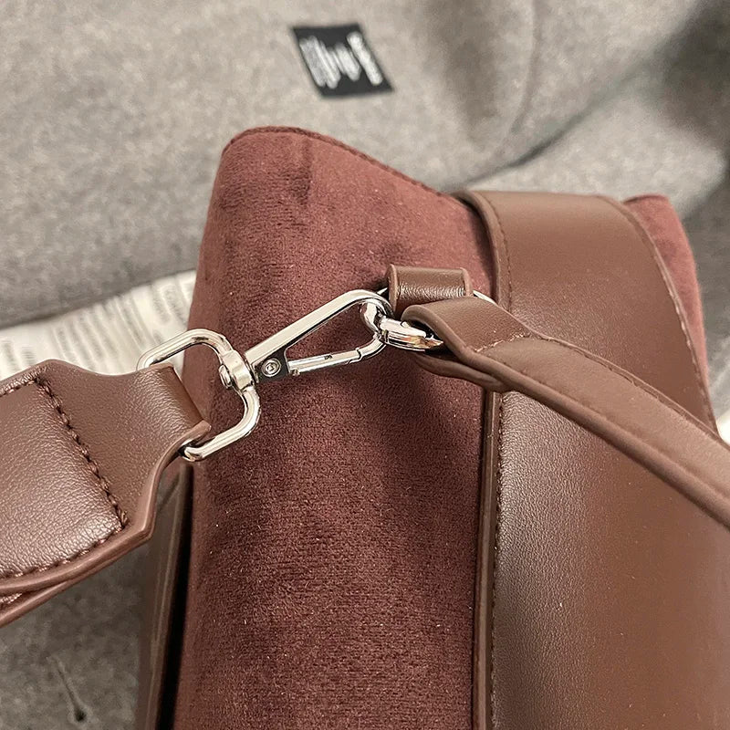 Sac bandoulière en daim et cuir - CLÉMENCE